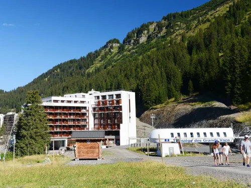 Le Panoramic Hotels in Flaine