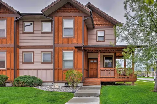 'Bozeman Getaway' w/ Mountain Views, Near Downtown - Kitchenette