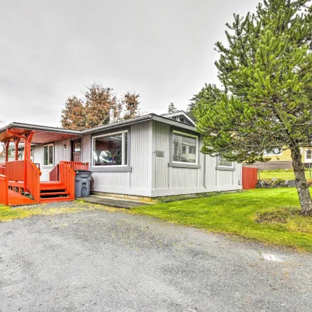 Walkable Sitka Getaway w/ Community Perks!