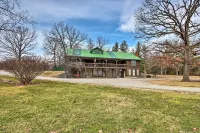 Reteat on 45 Acres! Spacious Family Apt in Lebanon - parking