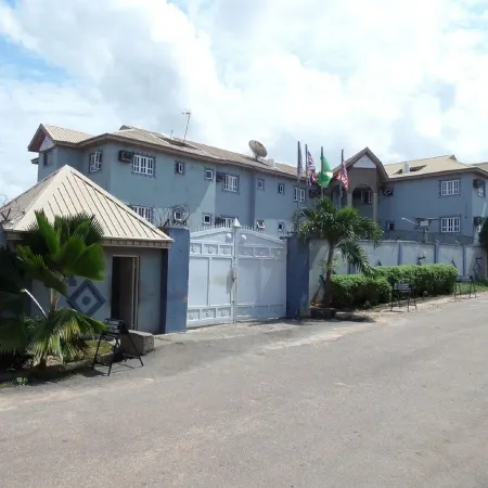 Indices Suites and Gardens