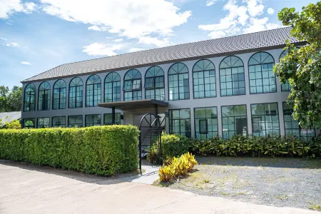 Trat Tara Boutique Hotel