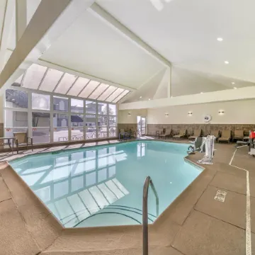 Best Western Plus Northwoods Inn