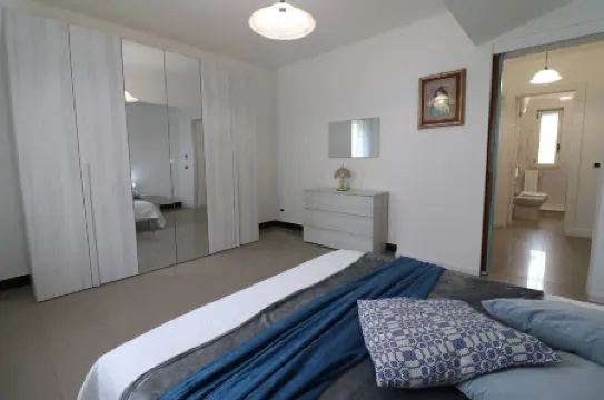 Casa Minerva — Beautiful Holiday Home with Sea & Castle View in the Heart of Otr