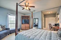 Luxury San Antonio Retreat 110-Acre Private Ranch - Wifi