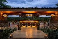 Mapito Safari Camp, Serengeti, Autograph Collection - bar
