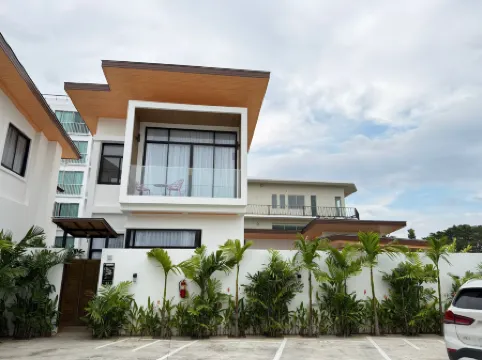 Goldena Residence Pool Villas