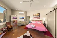 "SERENE DESERT GETAWAY" La Casa Coyote, Kayenta Art Village W/Views of Red Rock
