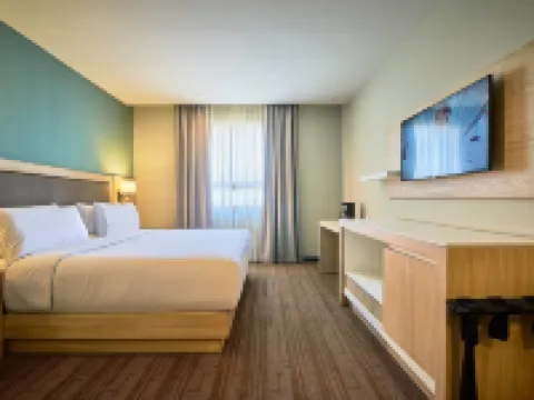 Wyndham Garden Saltillo Hotels near Museo del Desierto