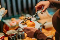 Hotel Gino Feruci Cianjur - Frühstück