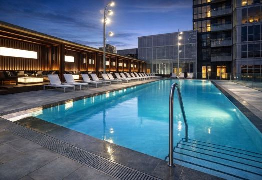 라이프 스위트 로프트 - CN 타워