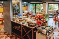 Hotel Puerta del Sur - พร้อมอาหารเช้า