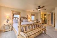 Breathtaking Views: Twin Lakes Retreat w/ Deck - 3-Star