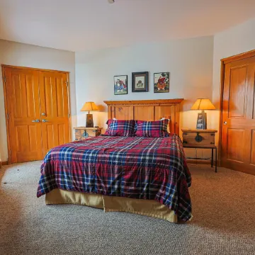 Black Bear 2 Bed 2 Bath Bbcs