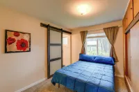 Downtown Anchorage Vacation Rental w/ Garden Views - شرفة