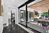 Coral Lane by Rove Travel Heated Pool & BBQ