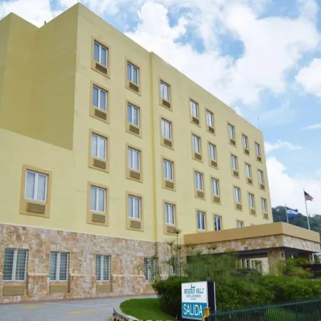 Beverly Hills: Hotel and Business