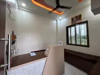 MORESHWAR PRIDE & RESIDENCY Hotels in Verul