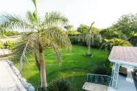 Alsawah Elite 5Br Retreat with Private Pool in Green Heights - Villas