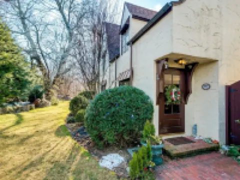 ไฮแลนด์ อเวนิว โรงแรมในนอร์วอล์ค