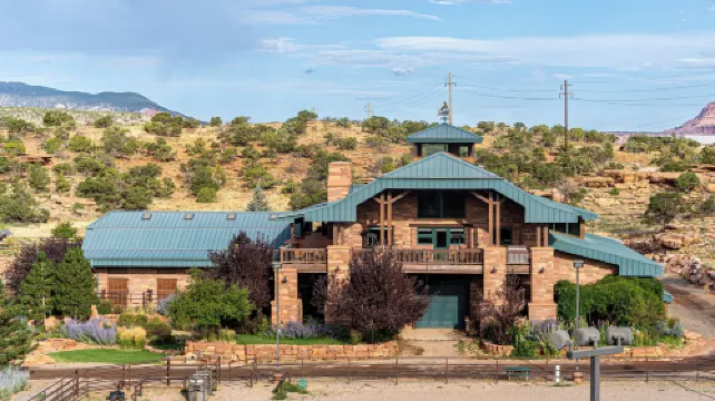 Cougar Ridge Resort, LLC