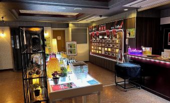 Hotel Gallery (Adult Only)