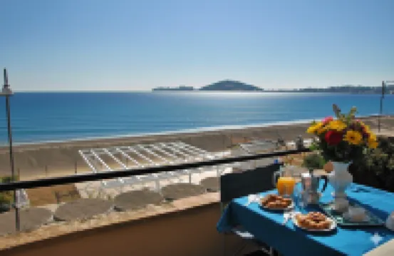 Edy Sea View Holiday Apartment