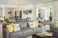 Seawinds Family Retreat, Spacious 3 Bdrm on Garden Floor