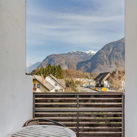 Apartments Skok with Rafting and Free Parking