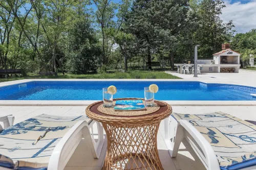 Villa Ana