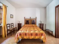 Mansion in Citerna with Pool & Garden