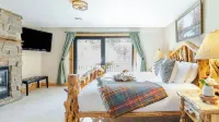 Base Camp by AvantStay - balcony