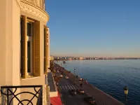 On Residence - Romantic