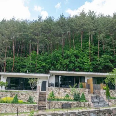 Pyeongchang Penthouse Pool Villa Hotels near Woljeongsa Temple & Fir Tree Forest