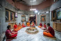 Omji Kailash Math - 15Min to Kashi Vishwanath Temple