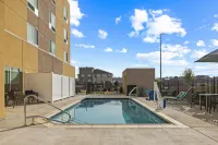 타운플레이스 스위트 바이 메리어트 펠 시티