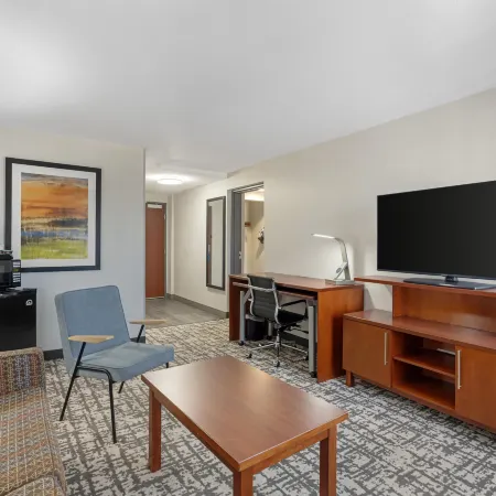 Best Western Plus Fresno Airport Hotel