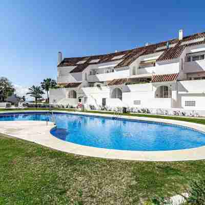 Eld4.1- Prime Location, Pool Views and Evening sun Fitness & Recreational Facilities