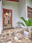 Villa 4 - Amazing 2 Bed Villa with Private Garden - Wifi
