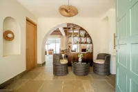 Staymaster White Castle-3BHK | Pvt Pool | Vagator - Private Pools