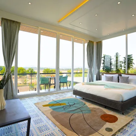 ELIVAAS Meraki Luxe 6BHK Glass Villa