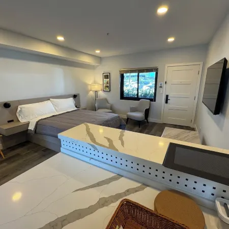 Xquisite Suites