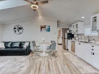 Modern Suite • 10 Min to Corning • Quiet & Cozy Hotels in Painted Post