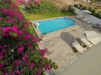 Serenity Hotel & Lodge - Pools