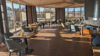 The Monarch Hotel