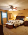Charming Lakehouse overlooking Greers Ferry Lake