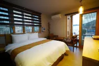 Hwangsil Tourist Hotel Hotels in 