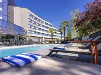 Novotel Poitiers Site du Futuroscope - Pool