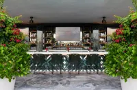 Mondrian South Beach - 5-Star