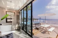 LIM Sea Side Poolvilla Pension